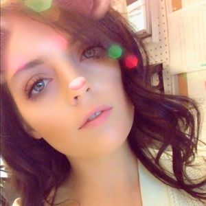 Meet your Posher, Brittney